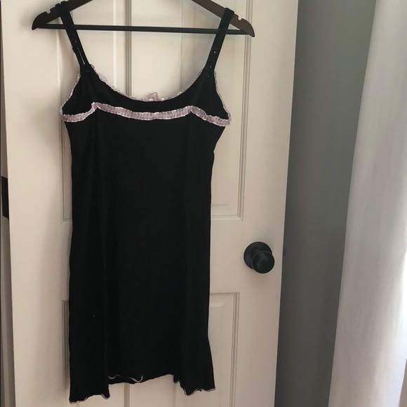 Ladies Larrivo Black / Pink - Maternity - Nursing Gown - HOST PICK - Picture 3 of 9